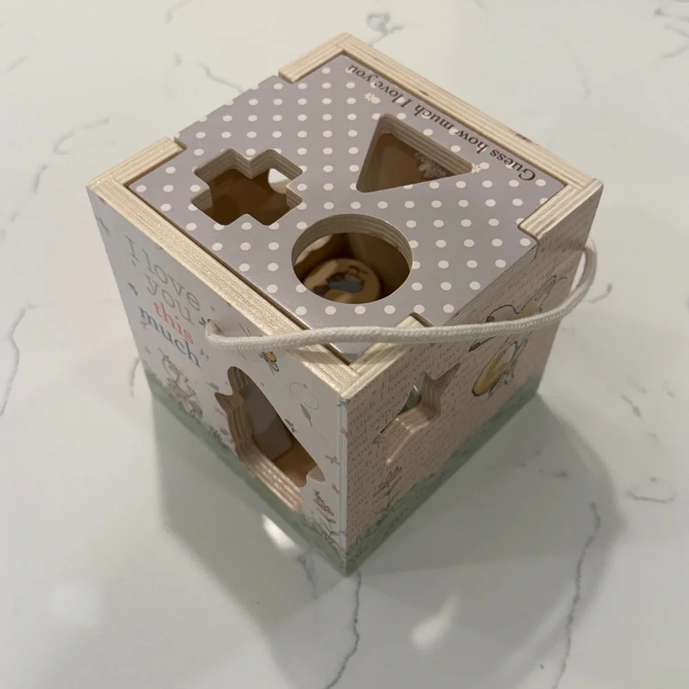 Kids Preferred Guess How Much I Love You Wooden Shape Sorter with Rope Handle - Picture 10 of 12